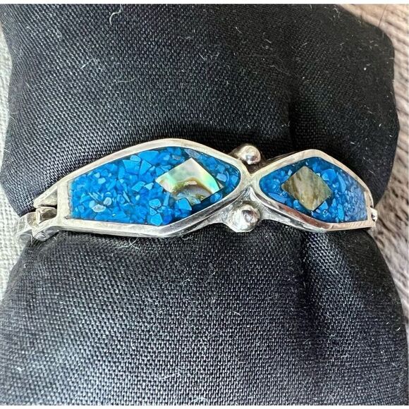 Alpaca Mexico Turquoise Composite Silver Hinged Bracelet & Dangle Earrings VTG‎ - Picture 3 of 8